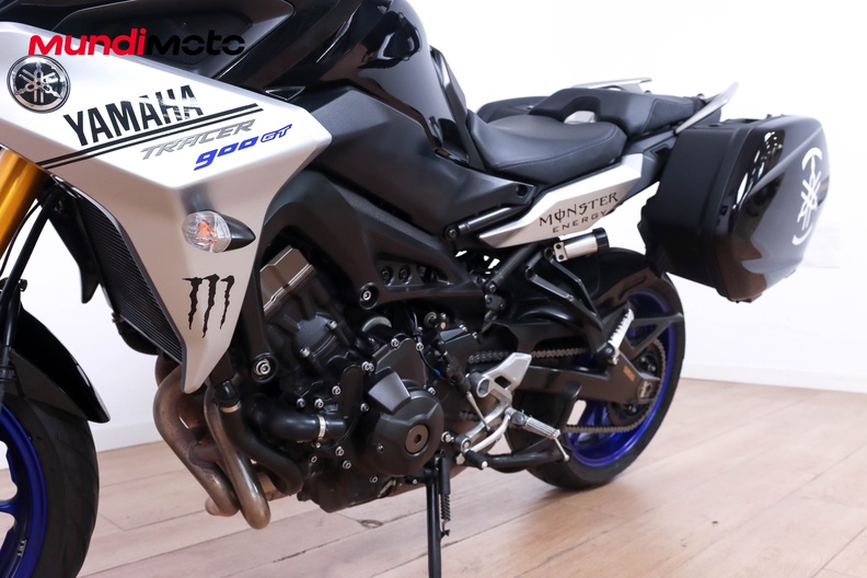 Motorbike image 9