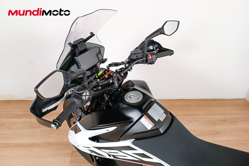 Motorbike image 10