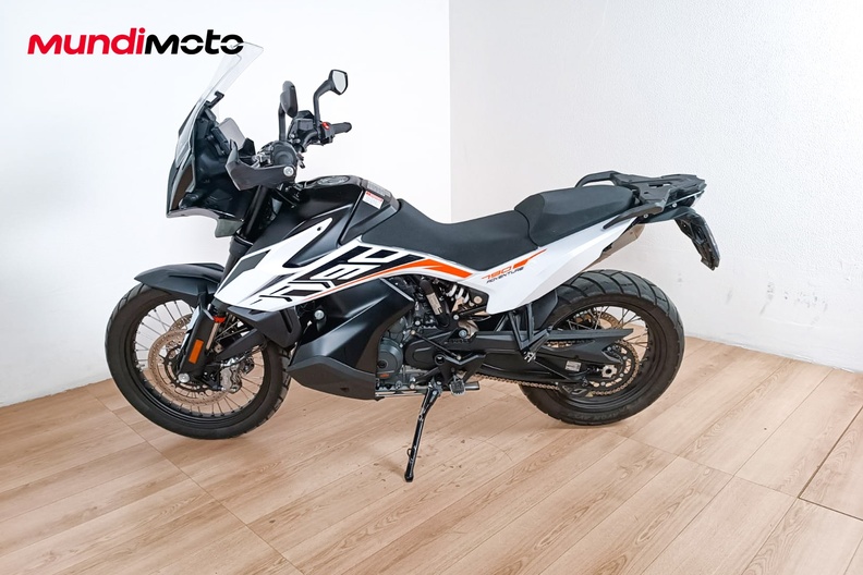 Motorbike image 5