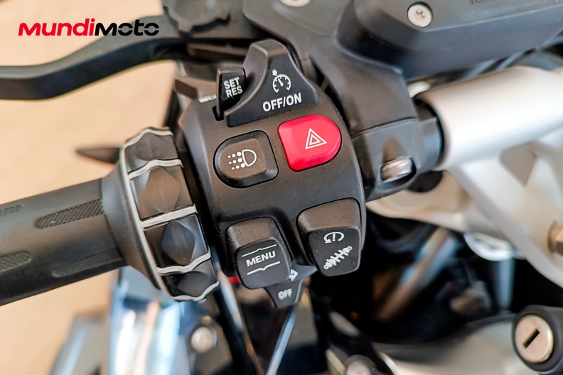 Motorbike image 13