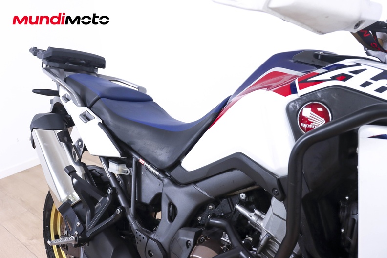 Motorbike image 12