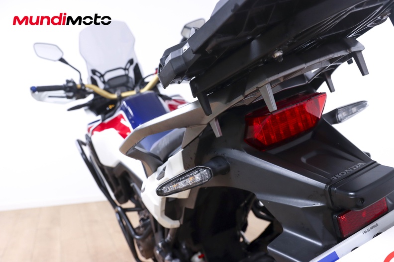 Motorbike image 9