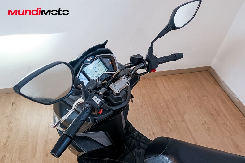 Motorbike image 10