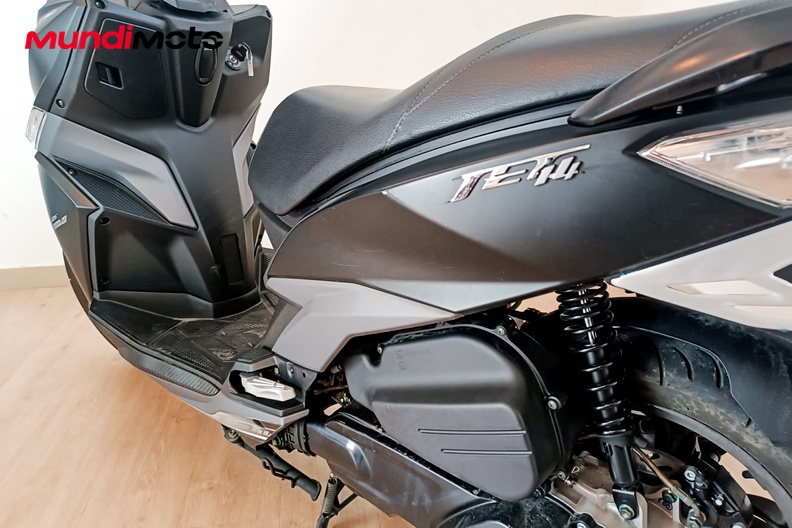 Motorbike image 8