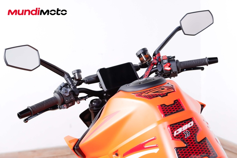 Motorbike image 10