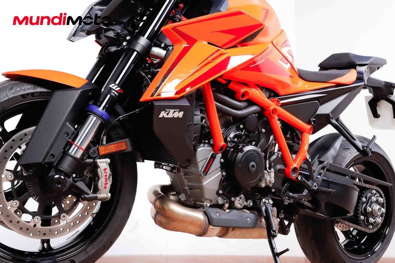 Motorbike image 8