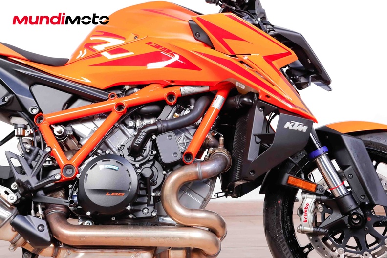 Motorbike image 9