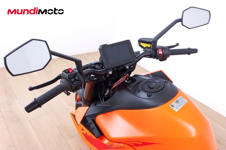 Motorbike image 10