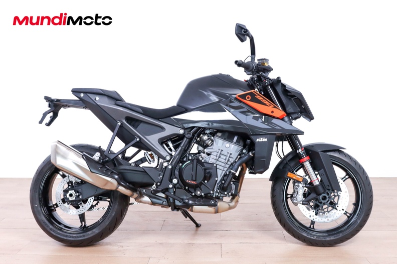 Motorbike image 5