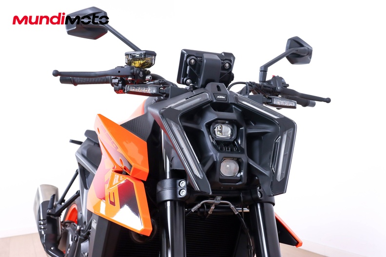 Motorbike image 4