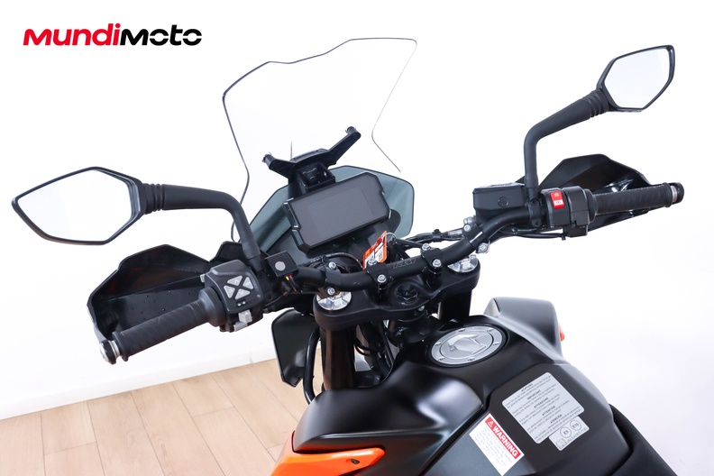 Motorbike image 10