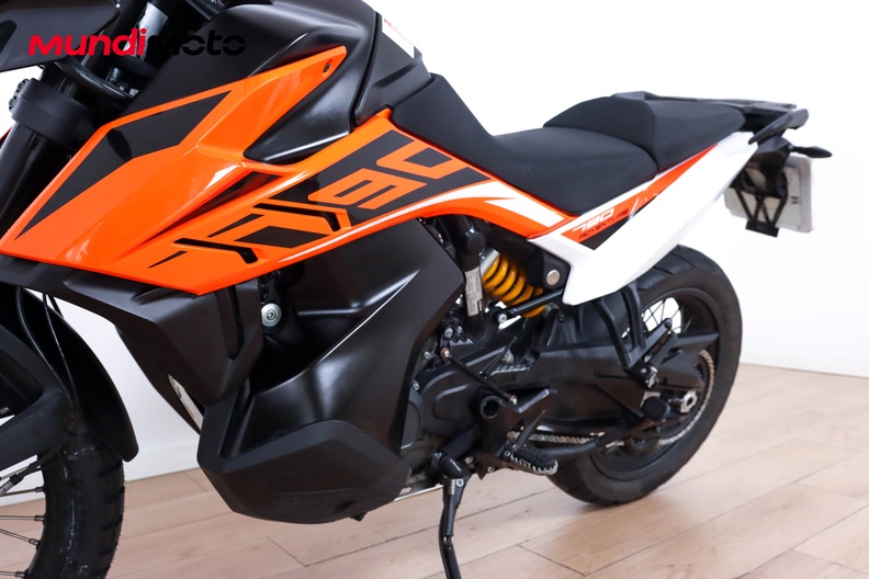 Motorbike image 8