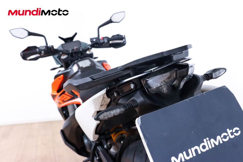 Motorbike image 9
