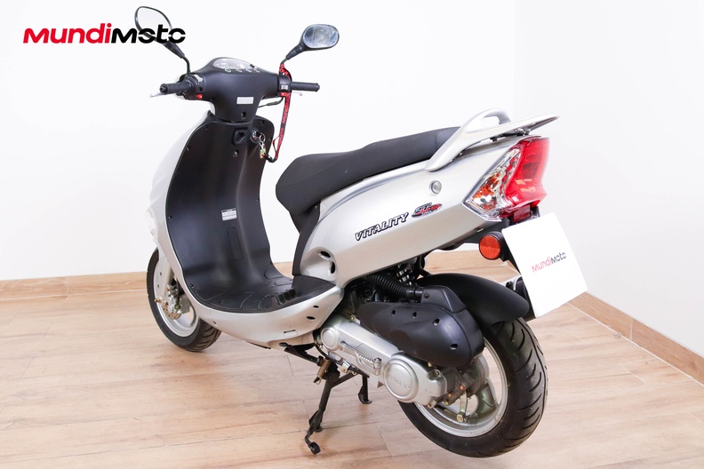 Motorbike image 7