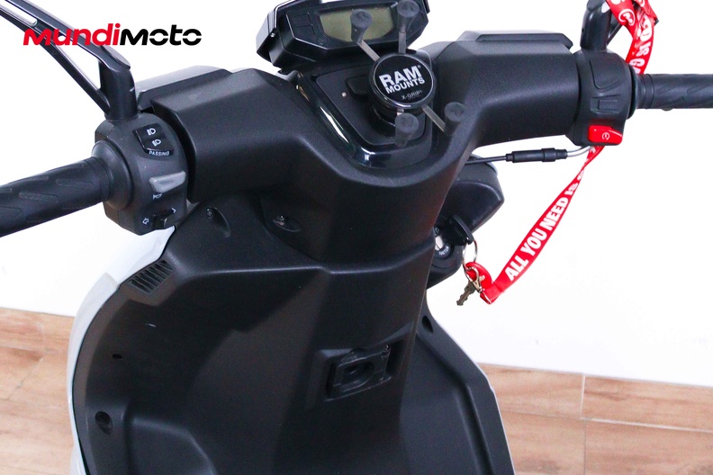 Motorbike image 10
