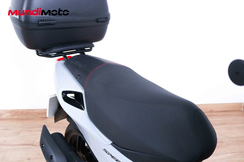 Motorbike image 13