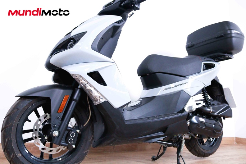Motorbike image 8