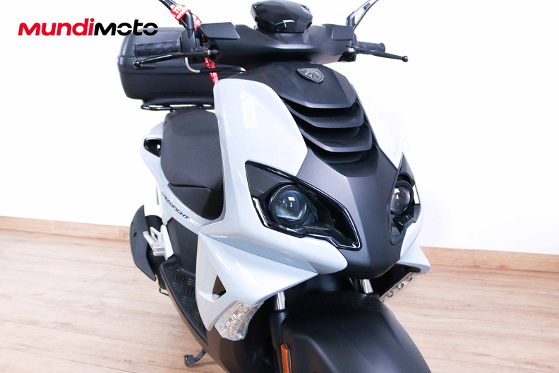 Motorbike image 4