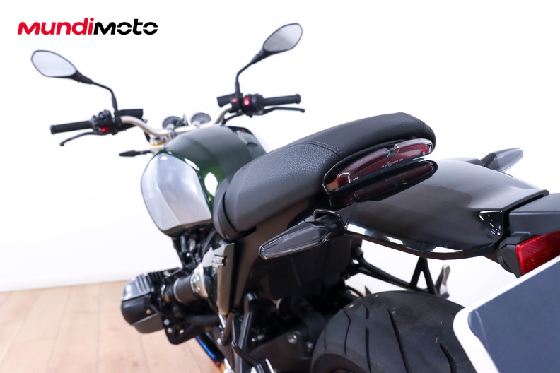Motorbike image 9