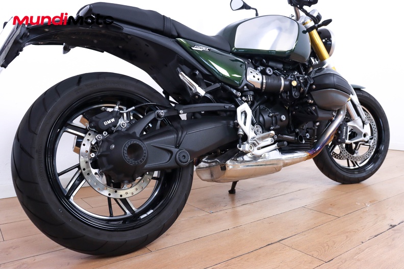 Motorbike image 3