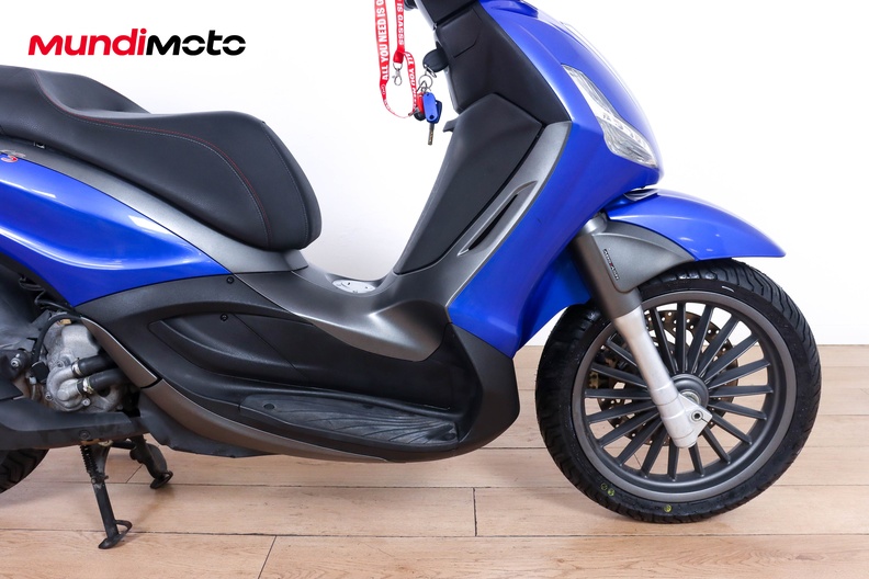 Motorbike image 13