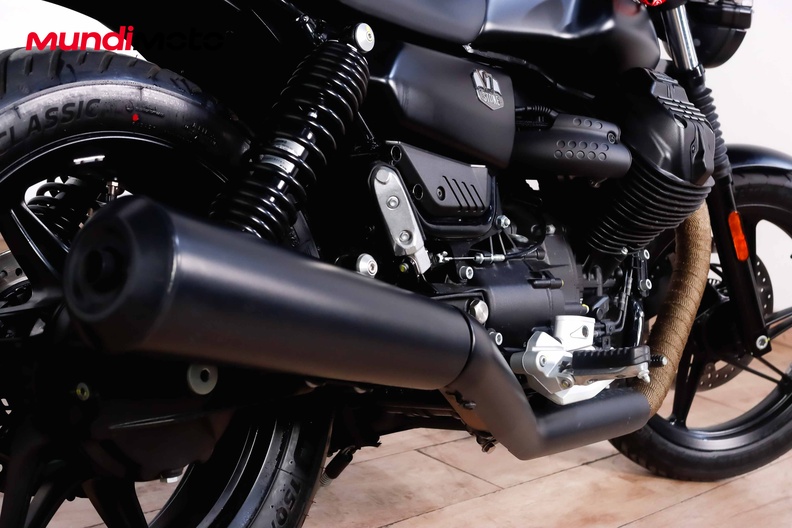 Motorbike image 3