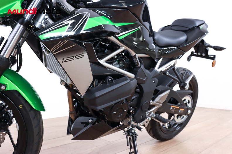 KAWASAKI Z 125 - Mundimoto