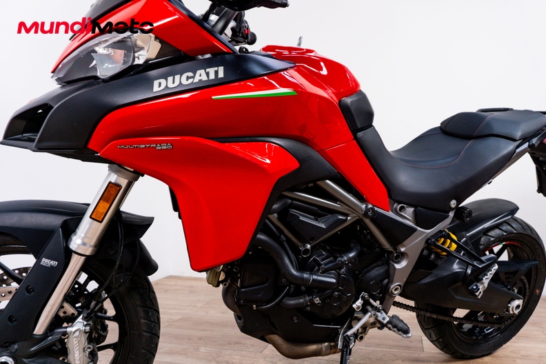 Motorbike image 9