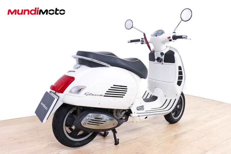 Motorbike image 2