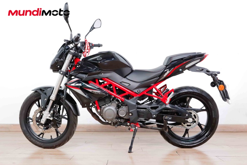Motorbike image 5