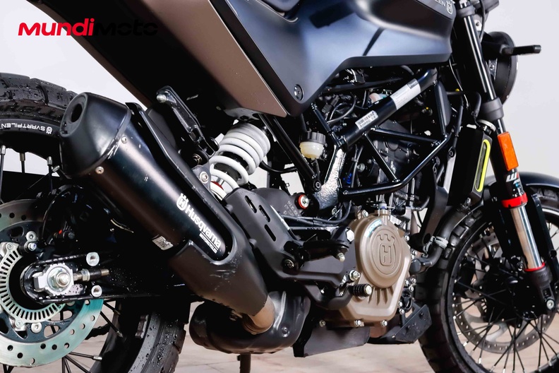 Motorbike image 3