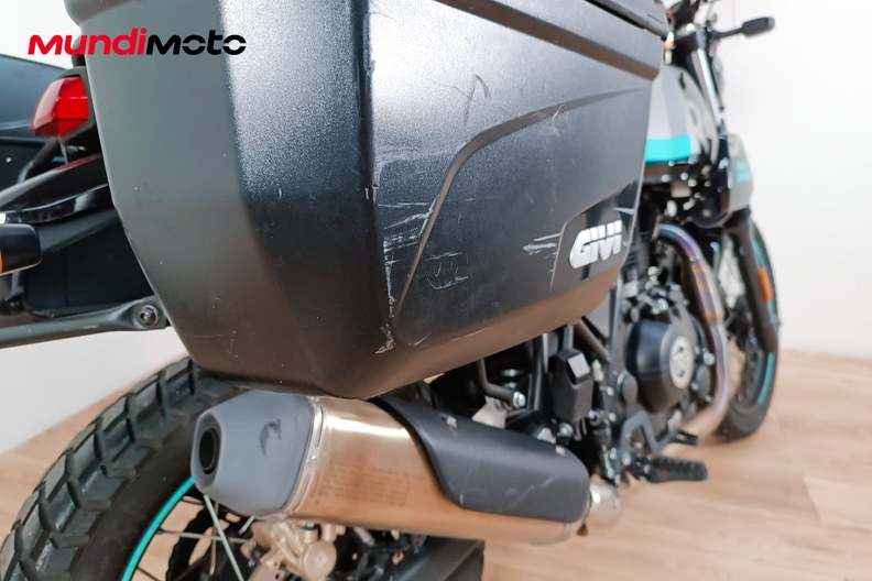 Motorbike image 3