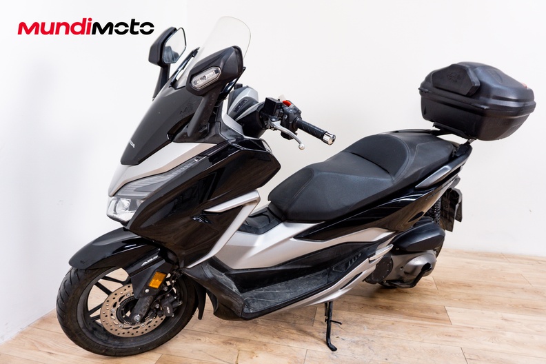 Motorbike image 6