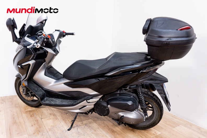 Motorbike image 7