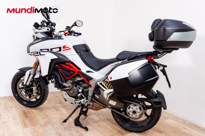 Motorbike image 7