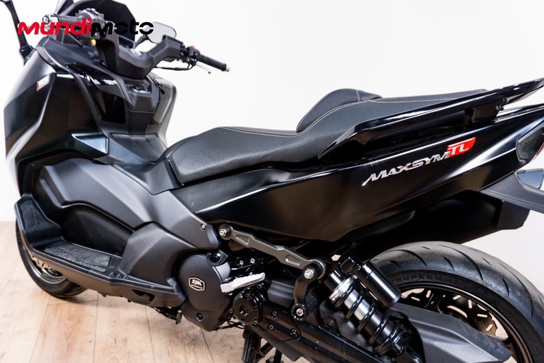 Motorbike image 8