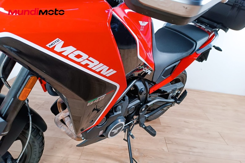 Motorbike image 9
