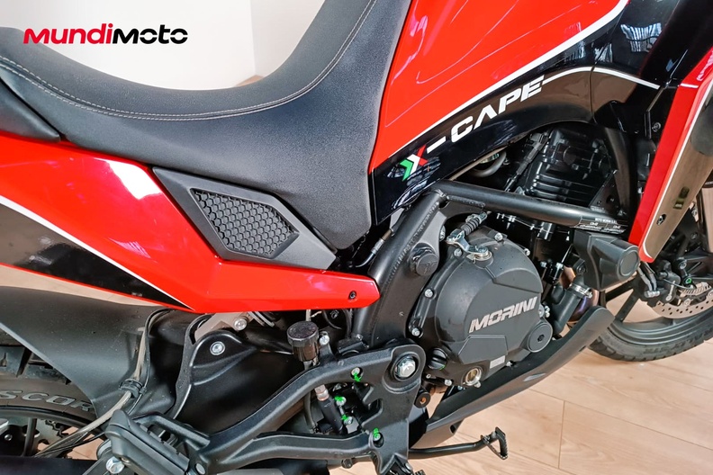 Motorbike image 3