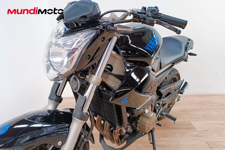 Motorbike image 9