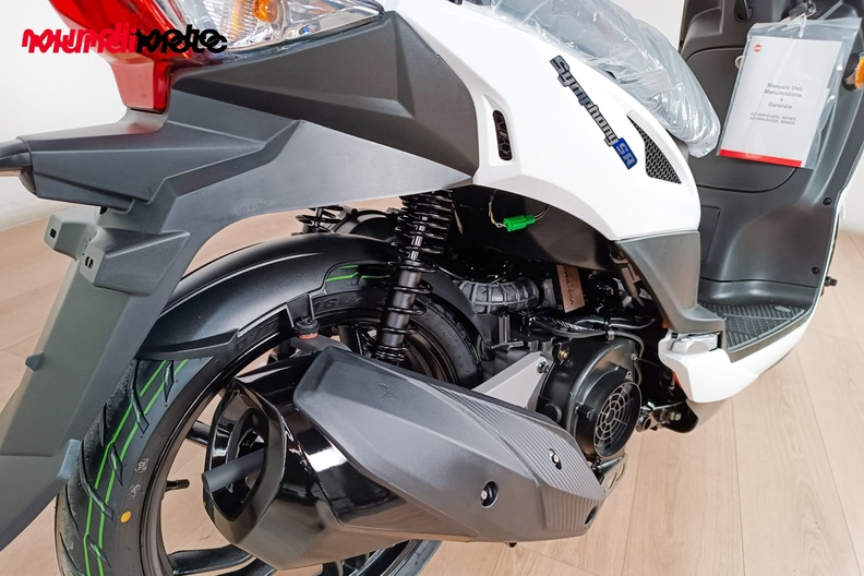 Motorbike image 3