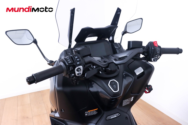 Motorbike image 10