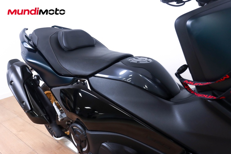 Motorbike image 12