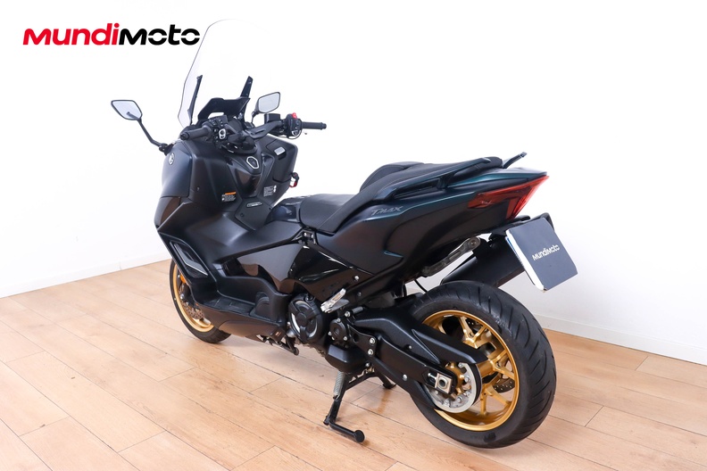 Motorbike image 6