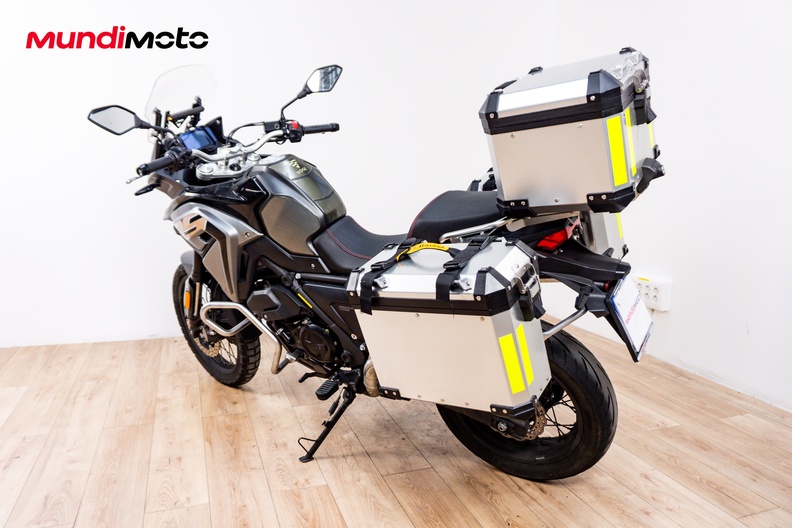 Motorbike image 7