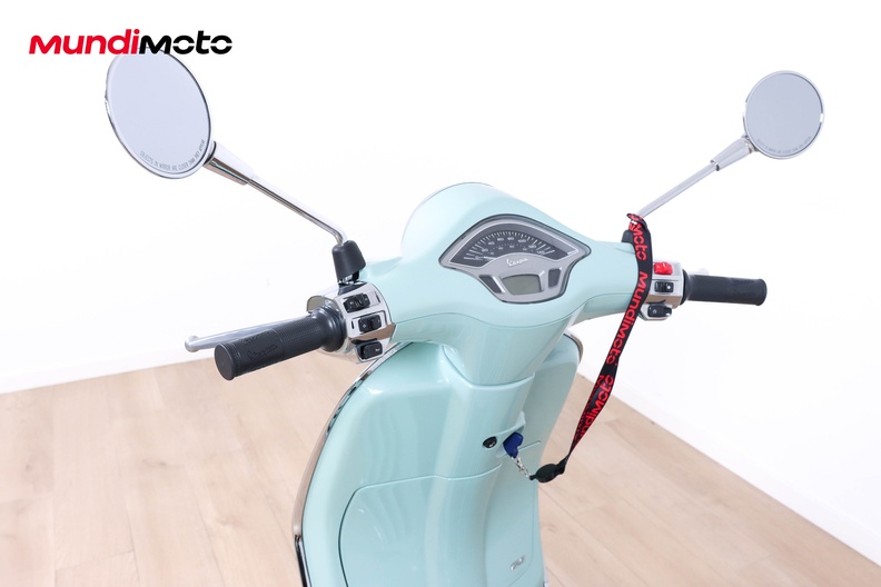 Motorbike image 10