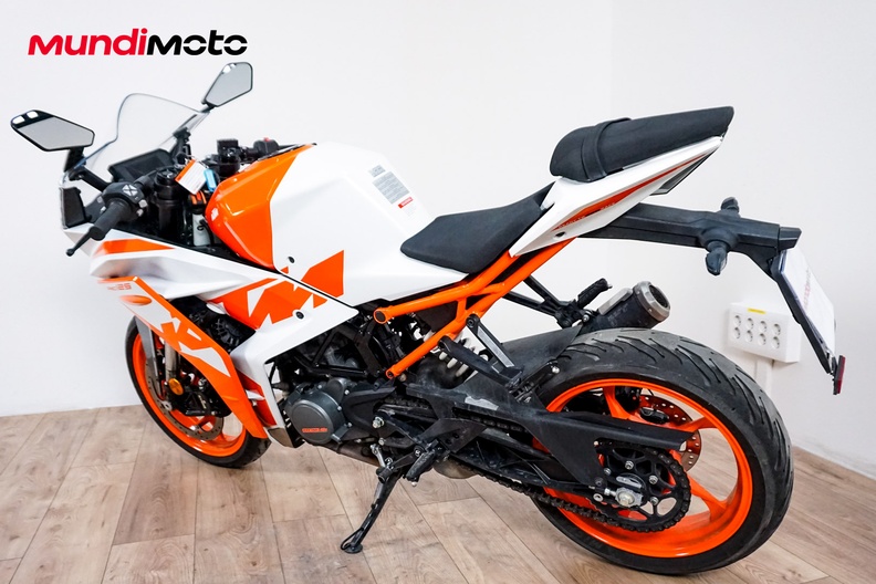 Motorbike image 7