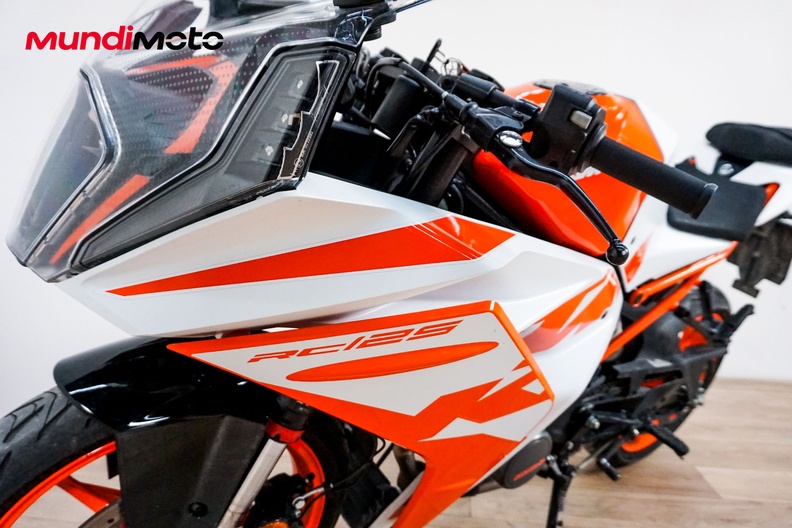 Motorbike image 9