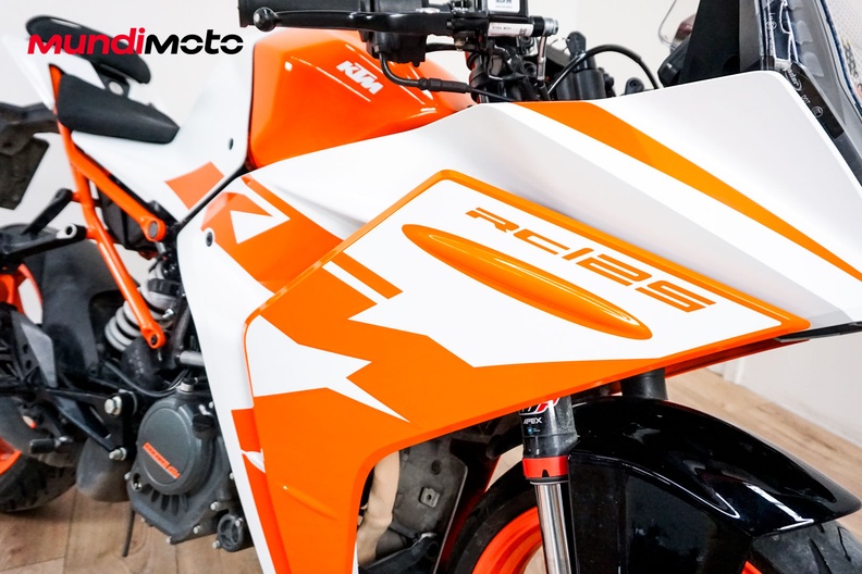 Motorbike image 4