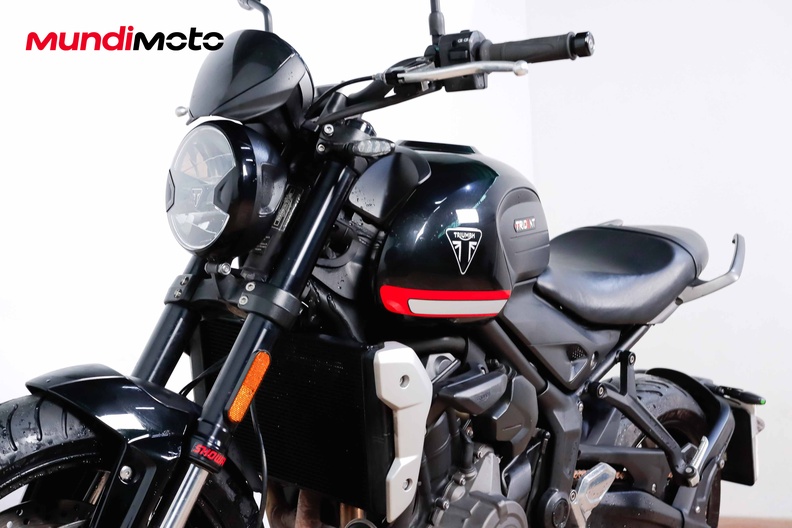 Motorbike image 8