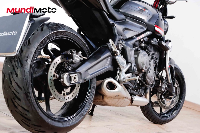 Motorbike image 3